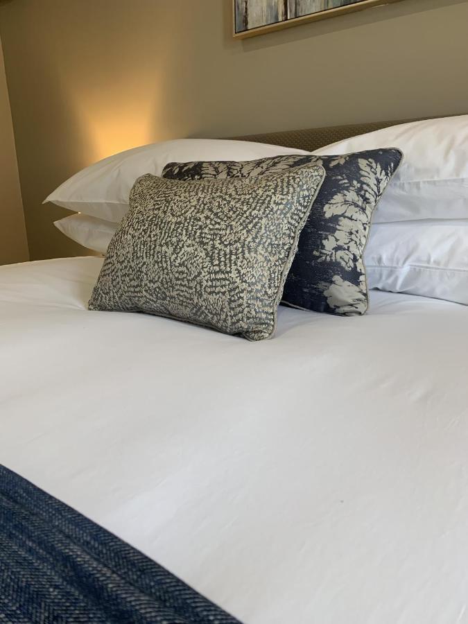 The Cedar Country Hotel Bellway Buitenkant foto